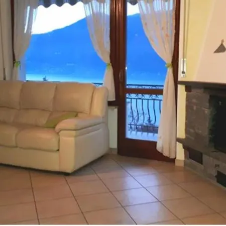 Feriehus Casa Panorama Pino Lago Maggiore