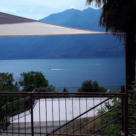 Feriehus Casa Panorama Pino Lago Maggiore